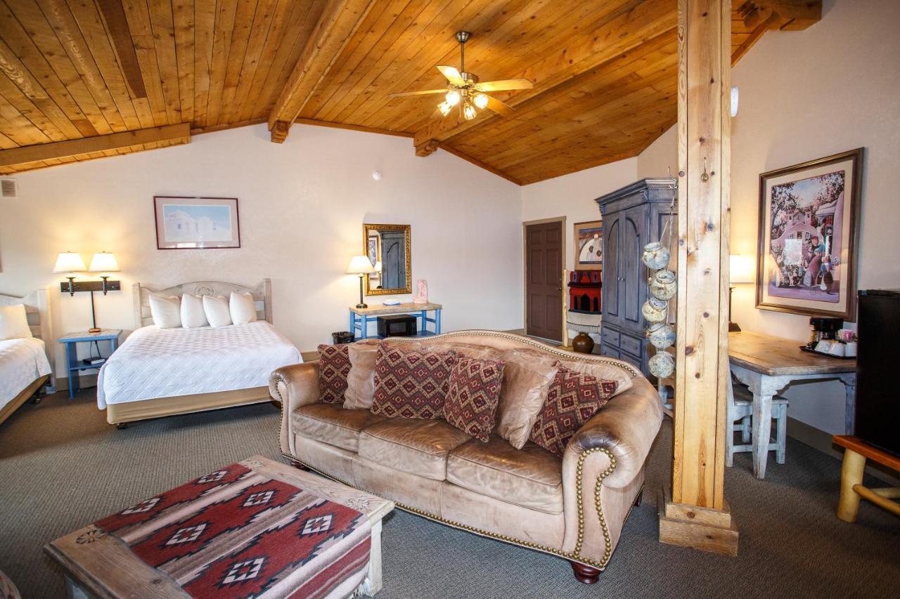 Chama Trails Motel מראה חיצוני תמונה